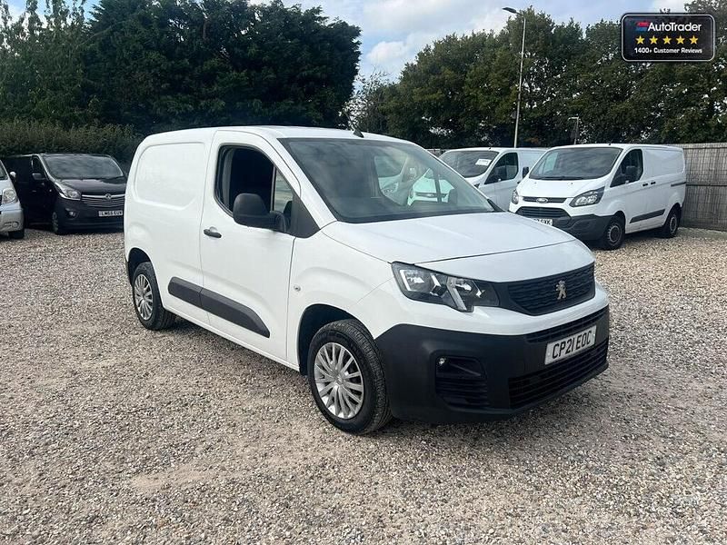 Used Peugeot Partner 2021 White MPV