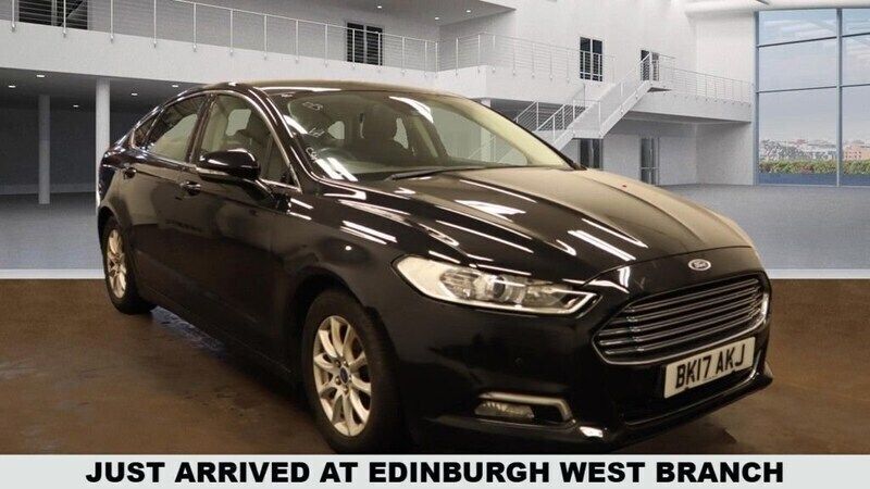 Black Used 2017 Ford Mondeo Titanium Hatchback | £8,749 (Fair price) - Image 1/4