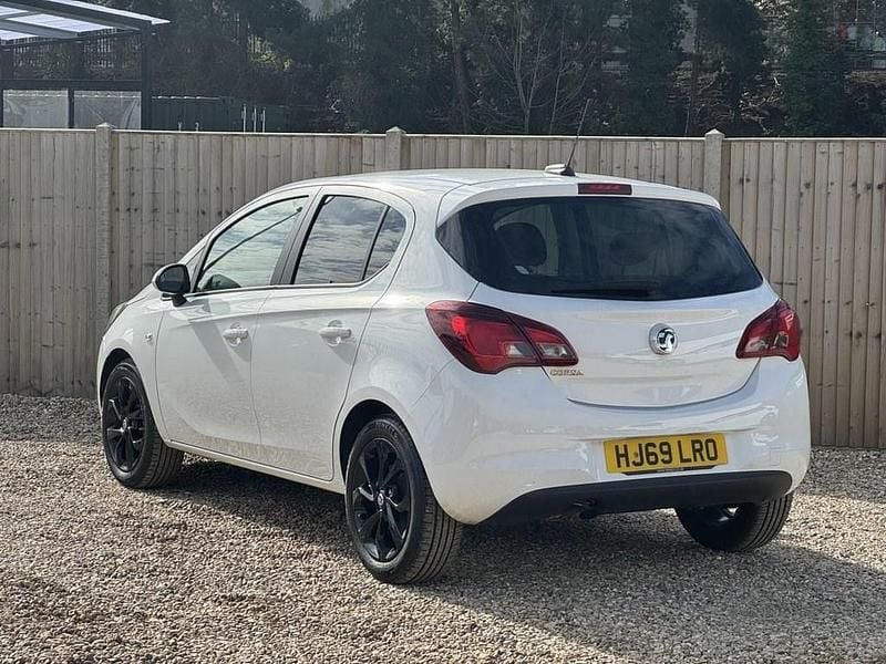 Used Vauxhall Corsa 75 HP (55 kW) 2019 White Hatchback