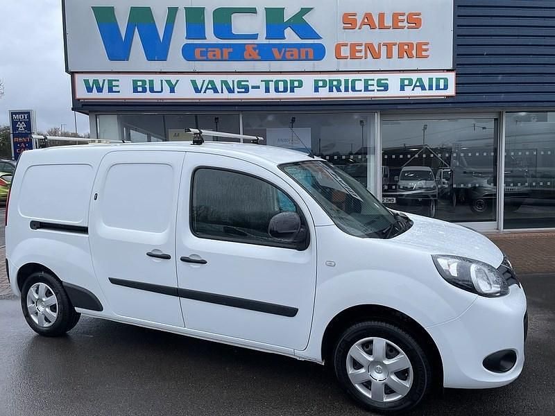 Used Nissan NV250 Tekna 95 HP (69 kW) 2021 White Van