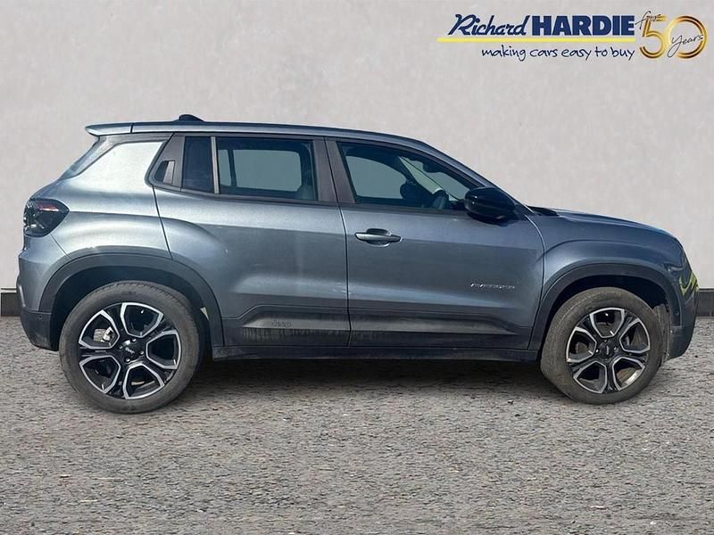 Used Jeep Avenger Altitude 99 HP (72 kW) 2024 Grey SUV