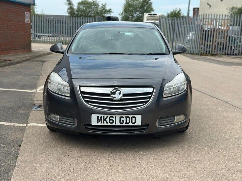 Grey Used 2011 Vauxhall Insignia SRi Hatchback | £1,399 (Good price) - Image 1/4