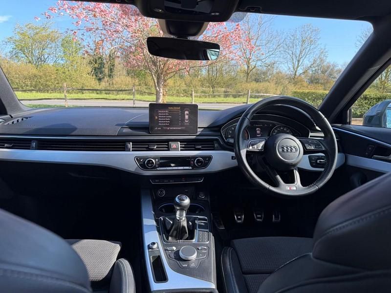 Used Audi A4 S-Line 150 HP (110 kW) 2017 Grey Sedan