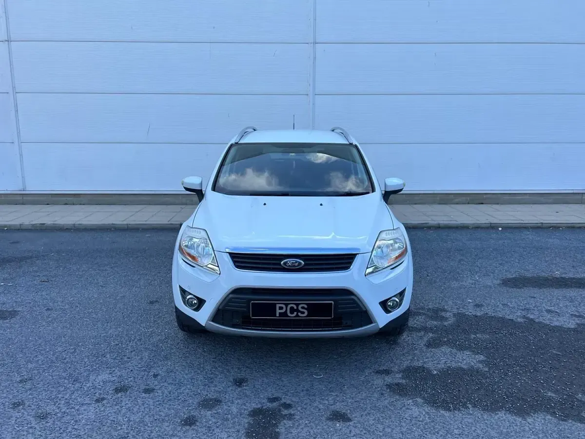 Used Ford Kuga Zetec 140 HP (102 kW) 2012 White SUV