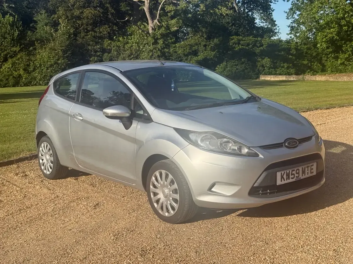 Used Ford Fiesta 2010 Silver Hatchback