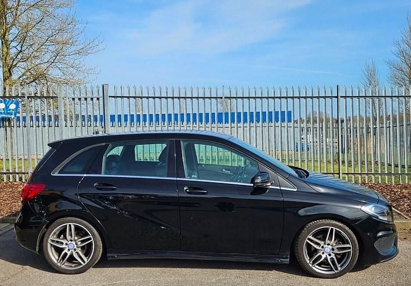 Used Mercedes B200 Executive 136 HP (100 kW) 2017 Black MPV