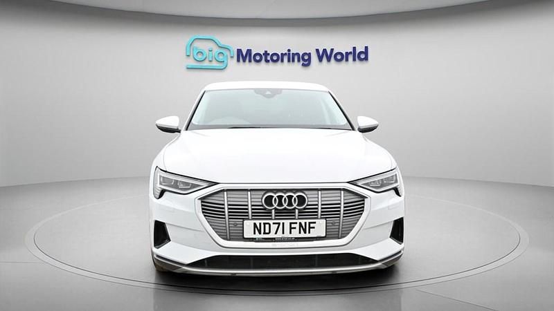 Usado Audi e-tron 11 kW (15 HP) 2021 SUV