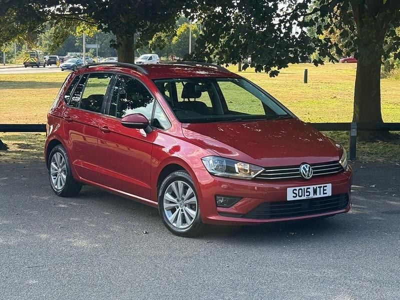 Red Used 2015 VW Golf Sportsvan SE MPV | £5,500 (Fair price) - Image 1/4