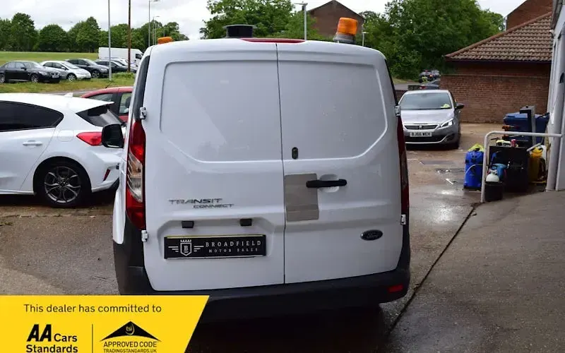 Used Ford Transit 75 HP (55 kW) 2018 Van