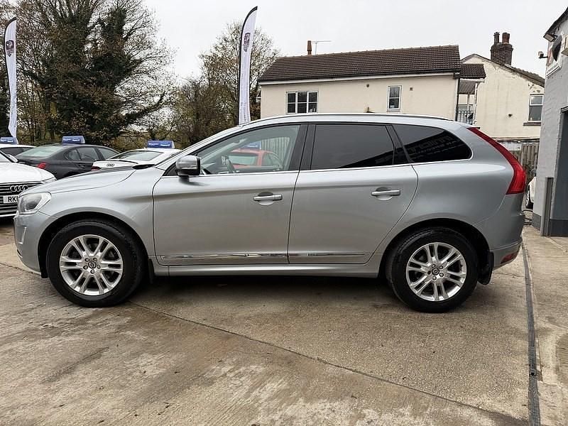 Used Volvo XC60 SE Lux 215 HP (158 kW) 2015 Silver SUV