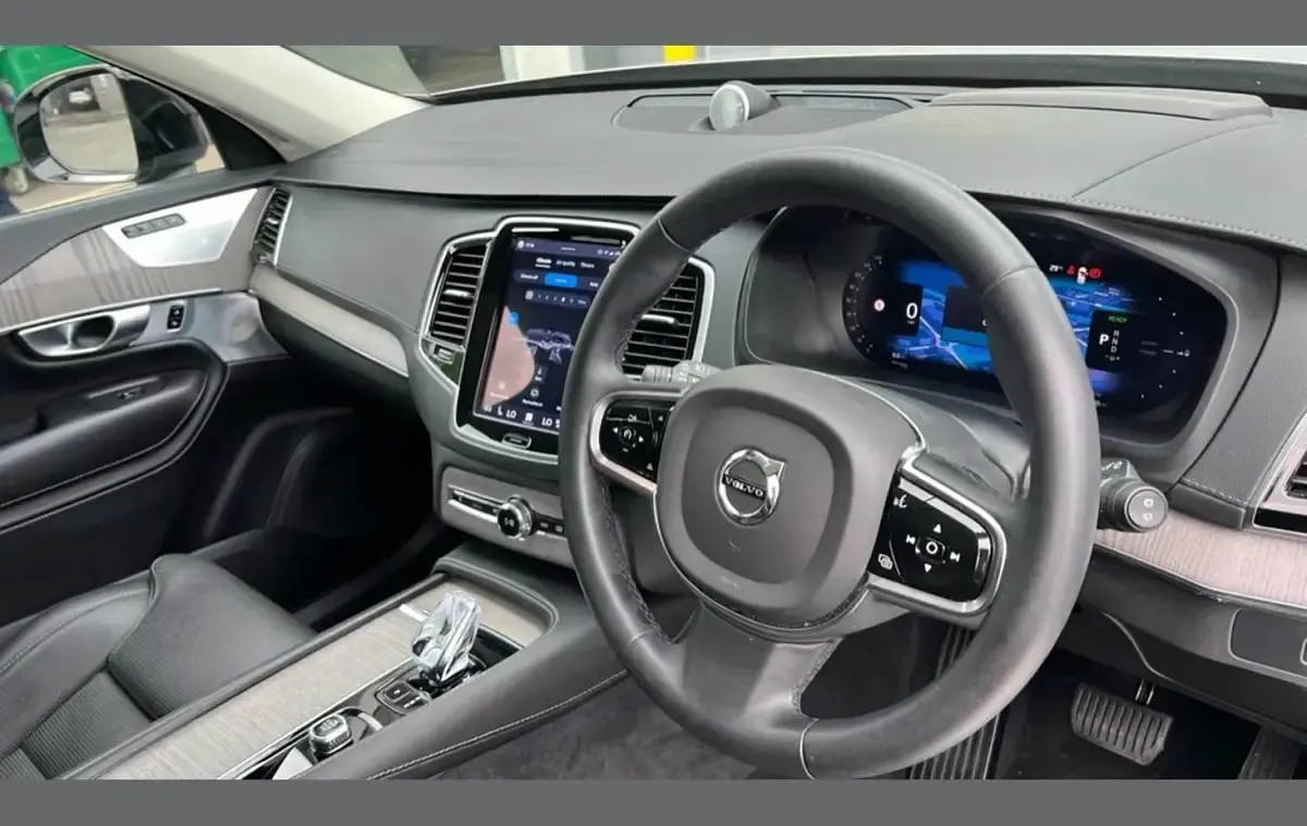 Used Volvo XC90 Ultimate 455 HP (334 kW) 2023 Silver SUV