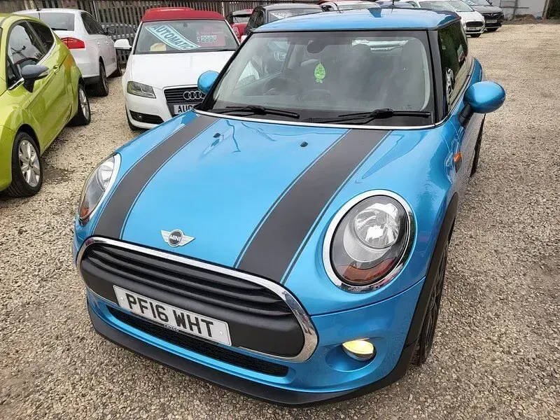 Used Mini ONE 102 HP (75 kW) 2016 Blue Hatchback