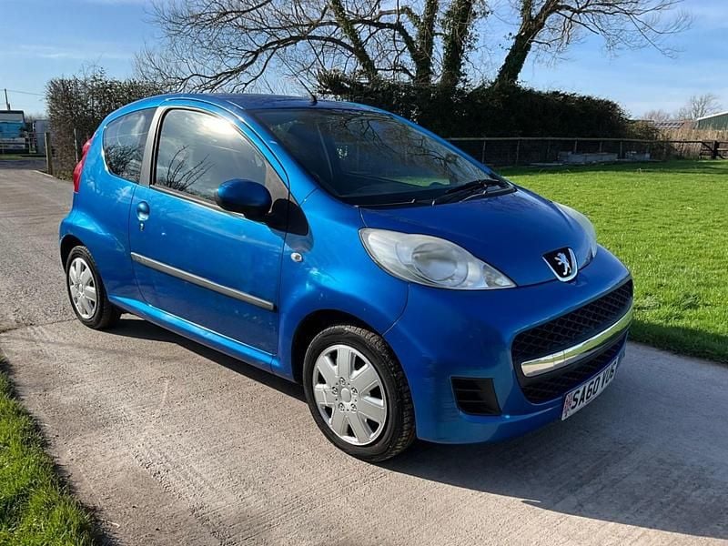 Used Peugeot 107 68 HP (50 kW) 2010 Blue Hatchback