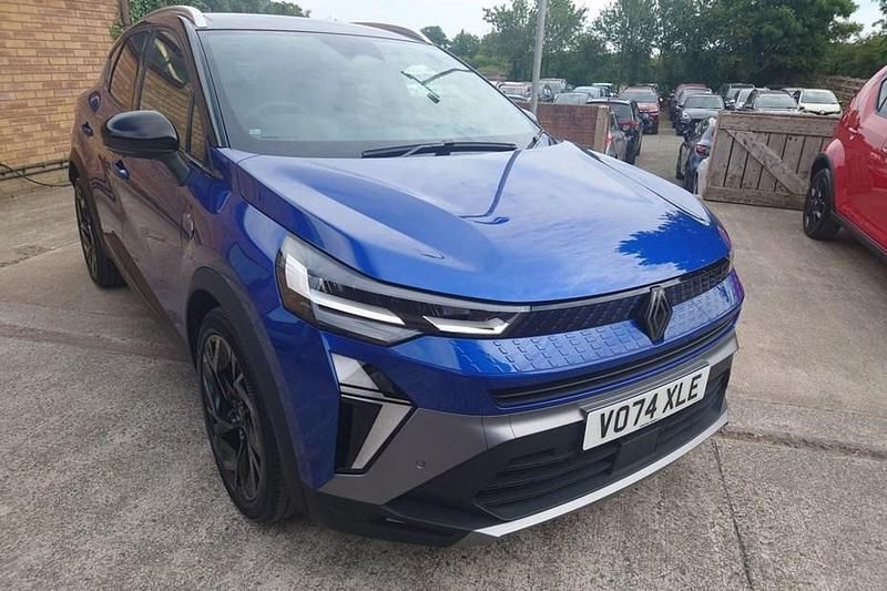 Blue/black Used 2024 Renault Captur Esprit Alpine SUV | £23,475 (Expensive) - Image 1/1