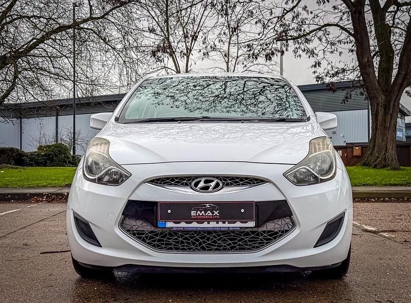 Used Hyundai ix20 Active 2015 White Hatchback