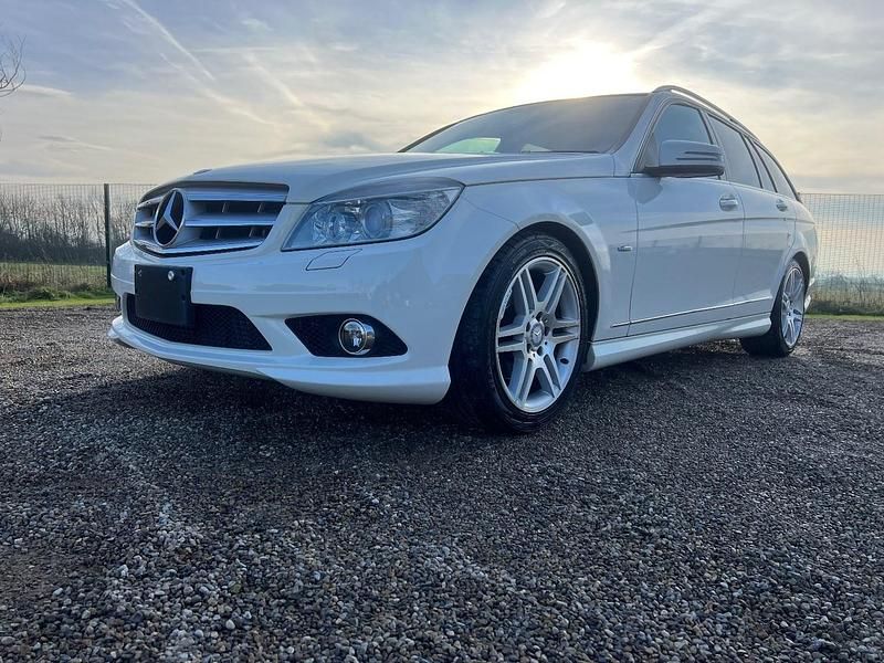 Usado Mercedes C200 2010 Branco Carrinha