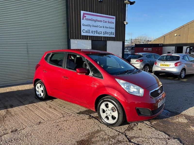 Red Used 2013 Kia Venga Hatchback | £2,795 (Fair price) - Image 1/4