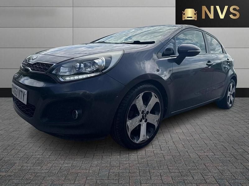 Used Kia Rio 107 HP (78 kW) 2013 Grey Hatchback