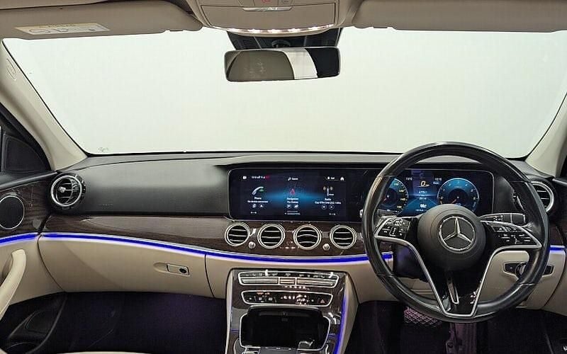 Used Mercedes E300 AMG line 306 HP (225 kW) 2022 Sedan