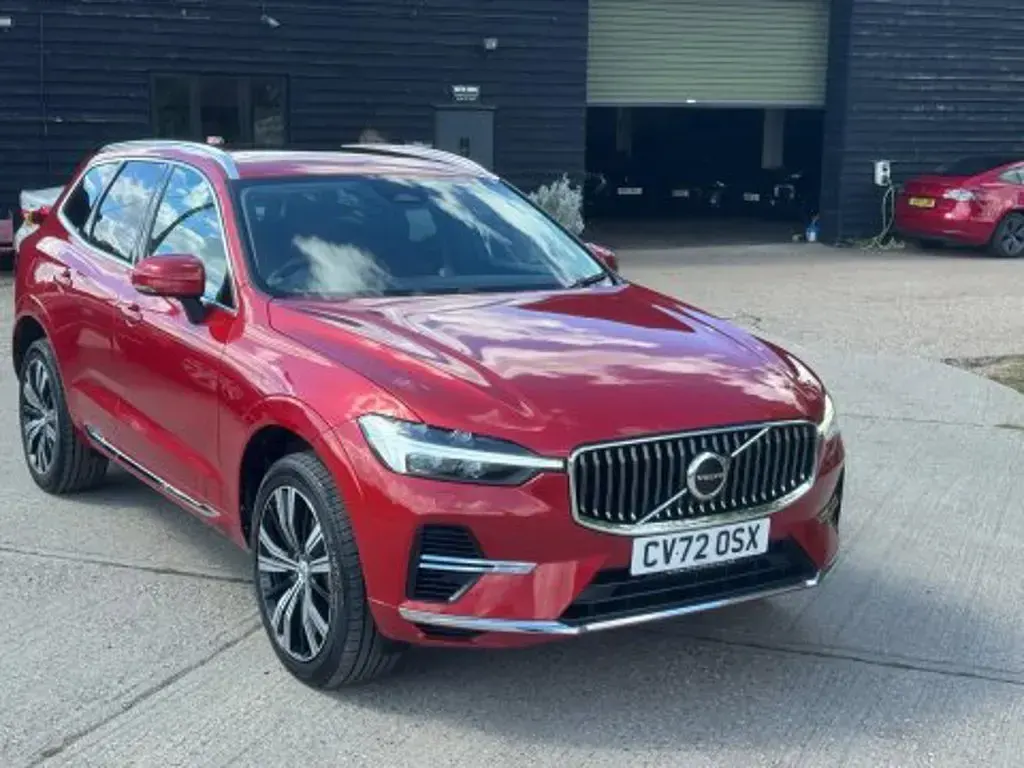 Used Volvo XC60 Inscription 2022 Red SUV