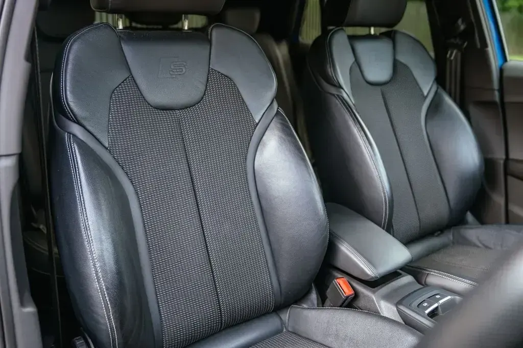 Used Audi Q2 Black Edition 150 HP (110 kW) 2019 Blue SUV