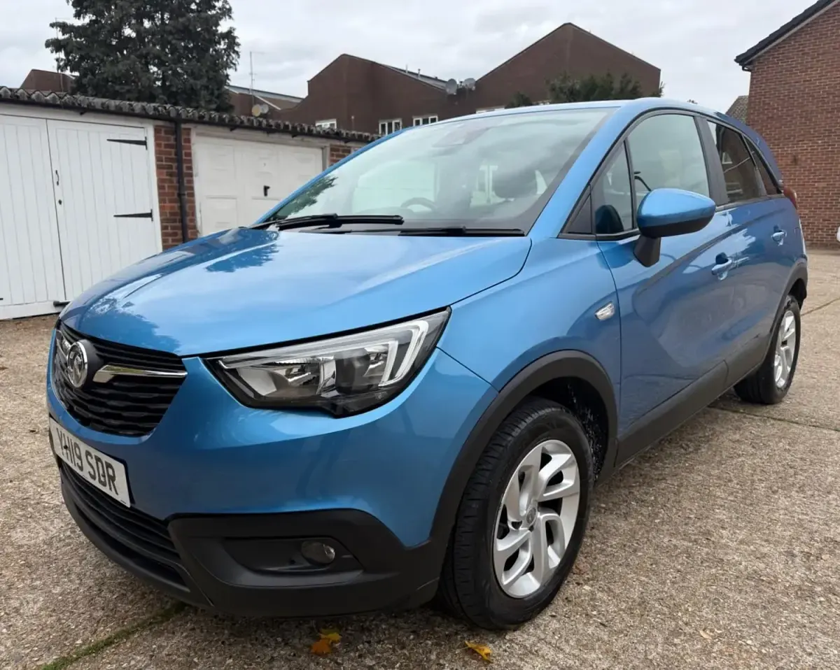 Second-hand Vauxhall Crossland X S 110 CP (80 kW) 2019 Albastru SUV