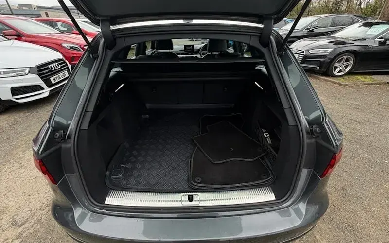 Used Audi A4 S-Line 190 HP (139 kW) 2017 Grey Estate