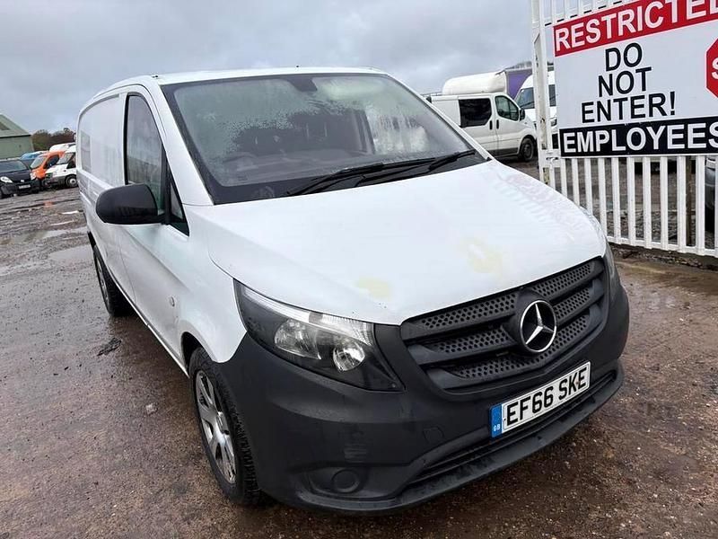 White Used 2016 Mercedes Vito Van | £3,995 (Fair price) - Image 1/4