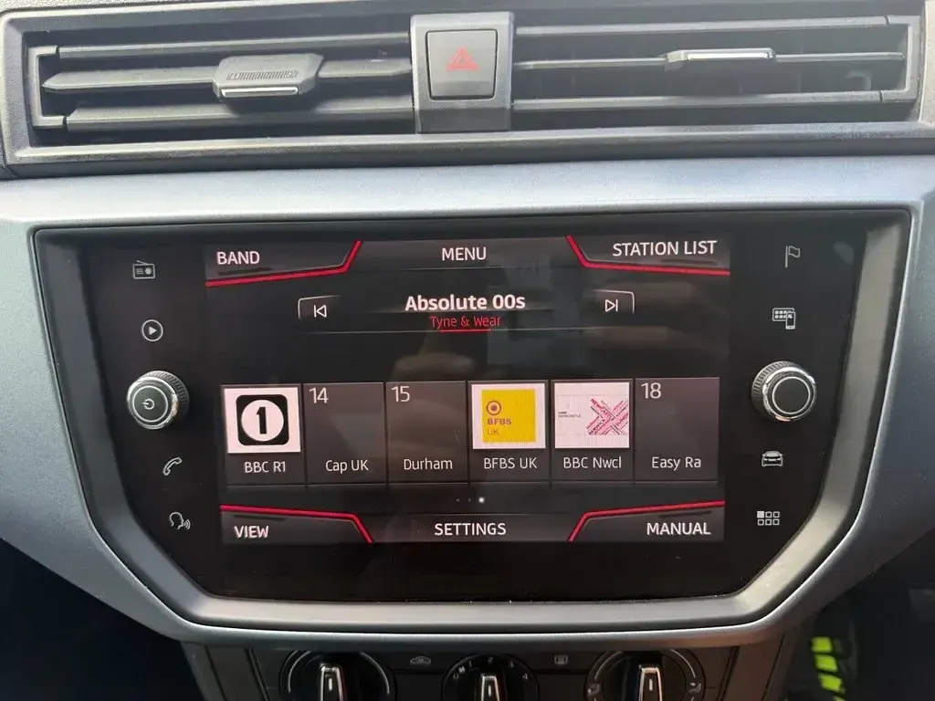 Used Seat Arona SE Technology 95 HP (69 kW) 2020 Blue SUV