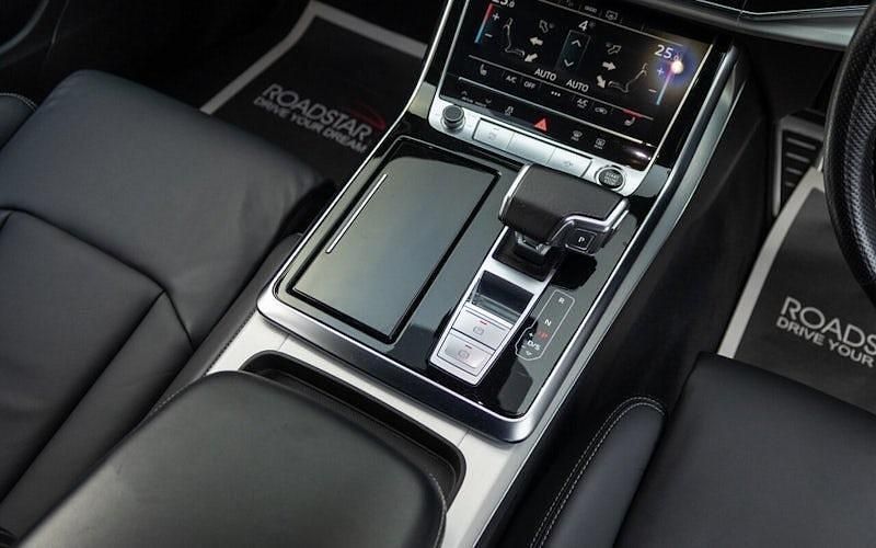 Used Audi Q8 S-Line 286 HP (210 kW) 2022 Black SUV