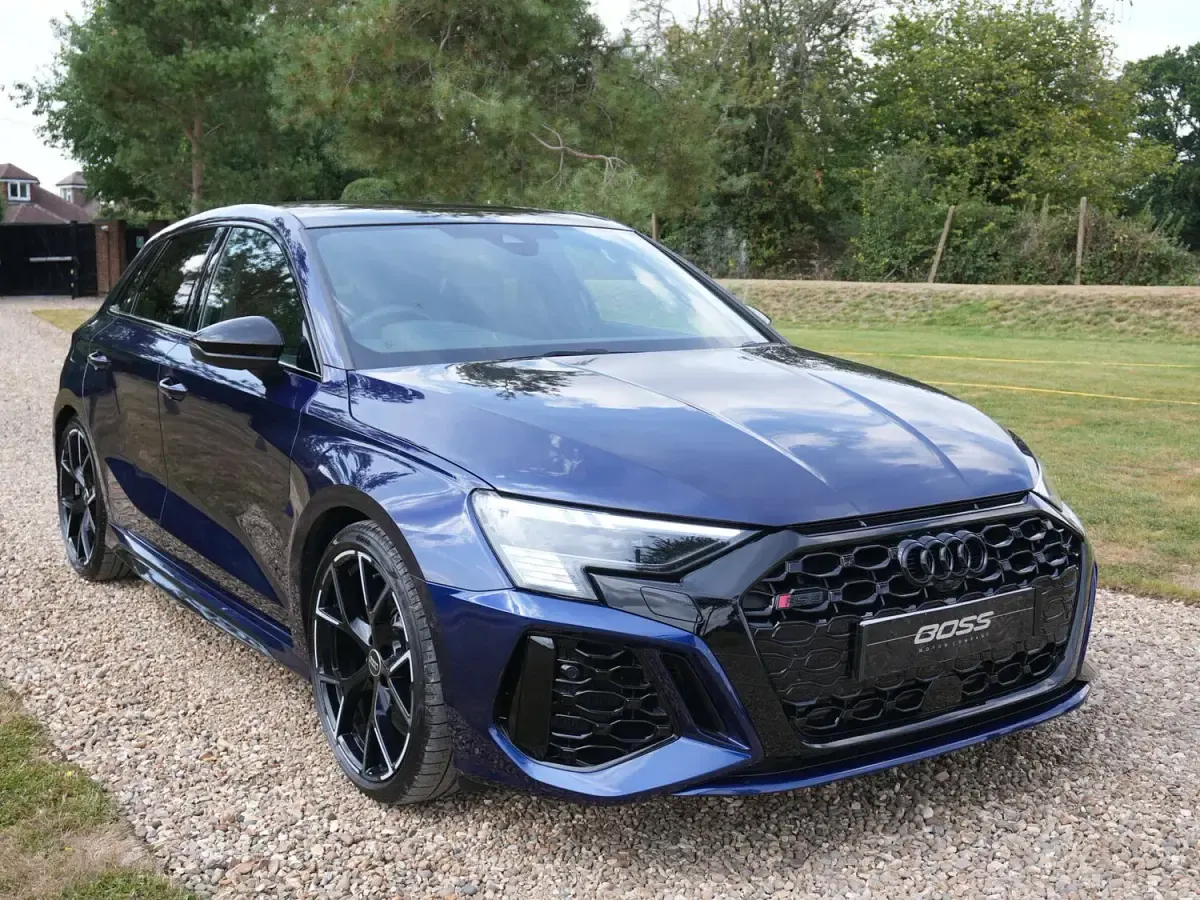 Used Audi RS3 Comfort 400 HP (294 kW) 2024 Blue Sedan