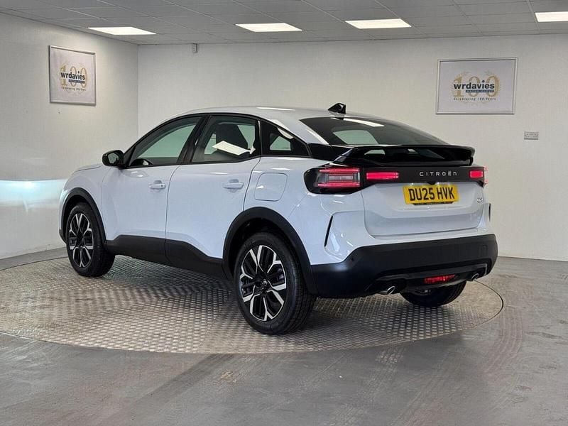 White Used 2025 Citroën C4 PureTech Hatchback | £19,995 (A bit pricey) - Image 1/4