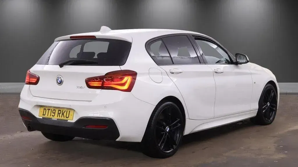 Used BMW 118 M Sport 136 HP (100 kW) 2019 White Hatchback