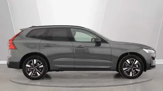 Usado Volvo XC60 Plus 250 HP (183 kW) 2026 SUV