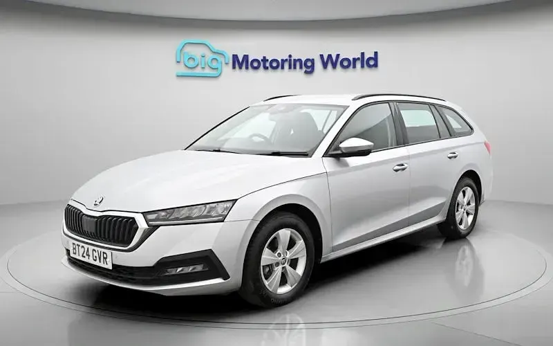Used Skoda Octavia SE Technology 116 HP (85 kW) 2024 Silver Estate