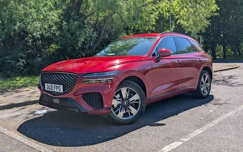 Used Genesis GV70 Sport 305 HP (224 kW) 2021 Red SUV