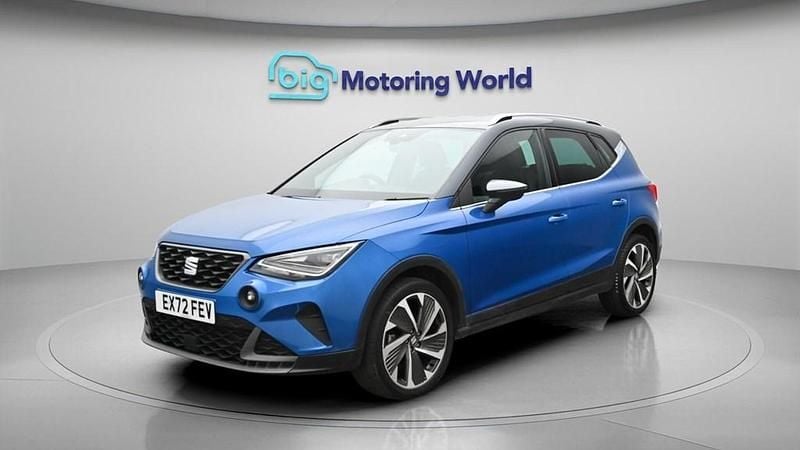 Used Seat Arona FR 110 HP (80 kW) 2023 Blue SUV