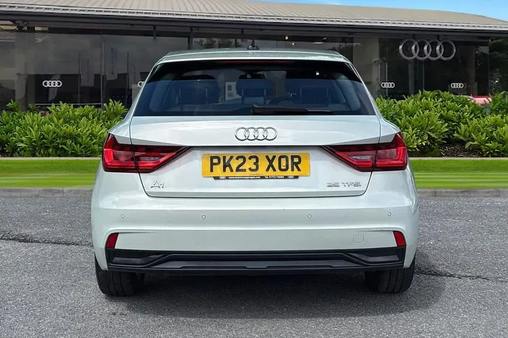 Used Audi A1 Sport 95 HP (69 kW) 2023 Silver SUV