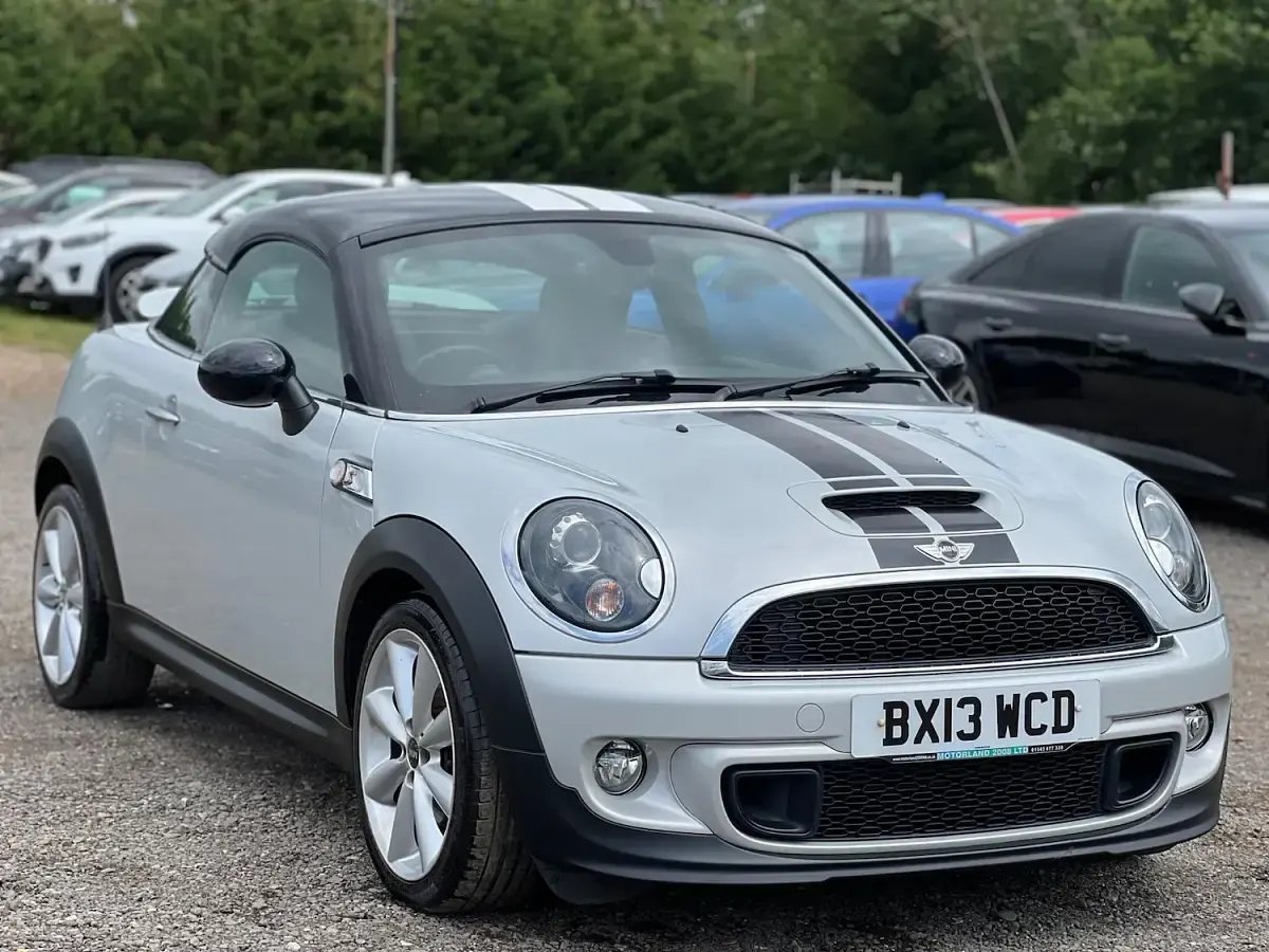 Used Mini Cooper SD Coupé 143 HP (105 kW) 2013 Silver Coupe
