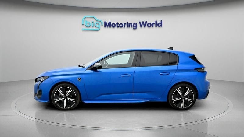 Used Peugeot 308 GT 129 HP (94 kW) 2022 Blue Hatchback