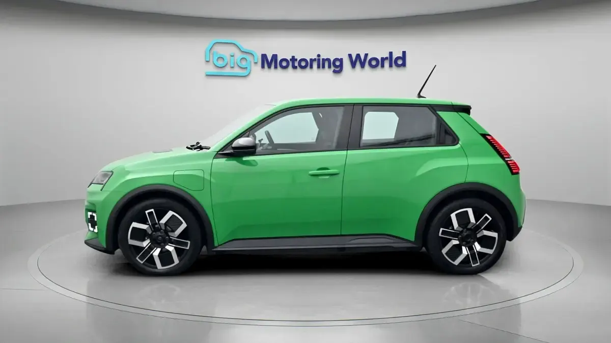 Used Renault 5 E-Tech Evolution 88 kW (121 HP) 2025