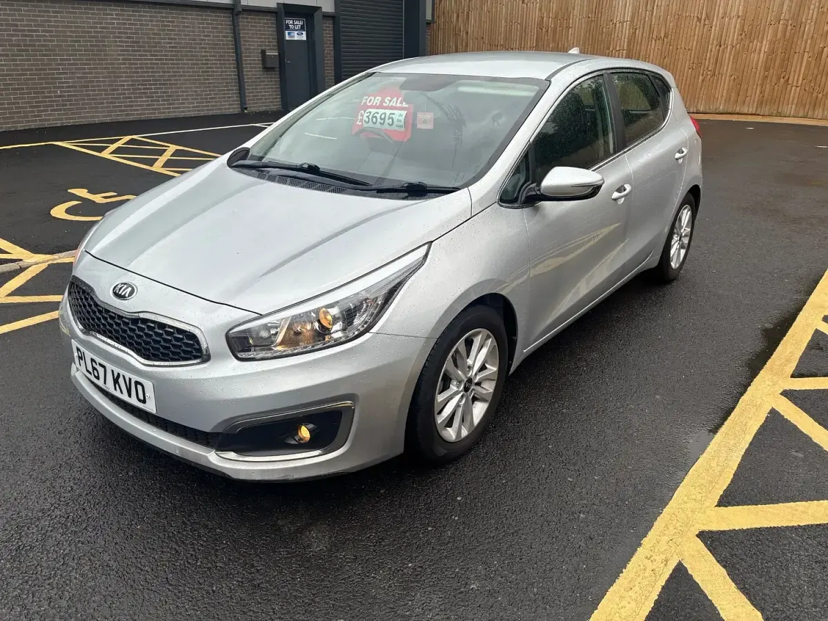 Used Kia Ceed 135 HP (99 kW) 2017 Silver Hatchback