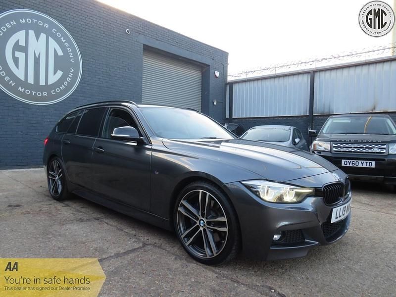 Grey Used 2019 BMW 320 M Sport Estate | £15,000 (Fair price) - Image 1/4