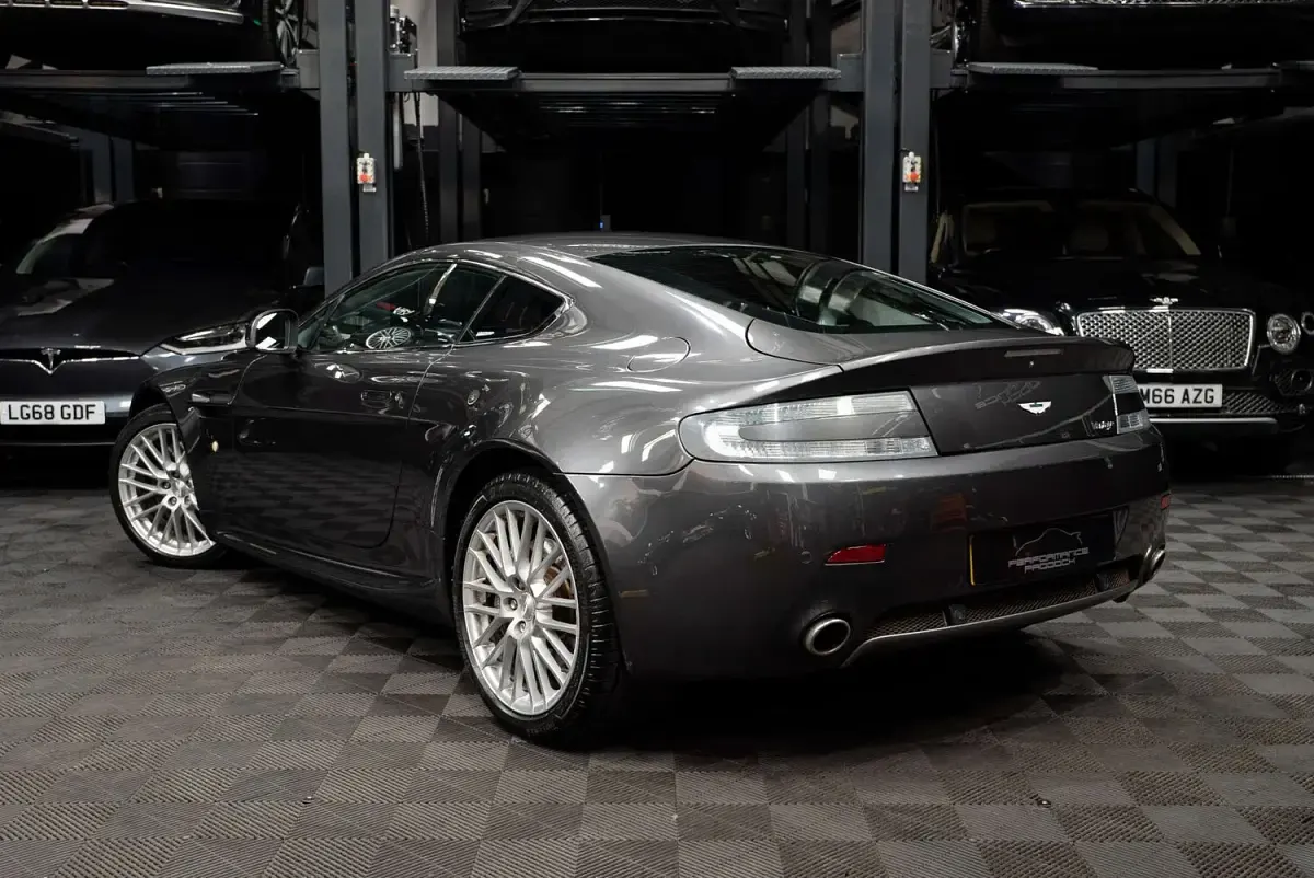 Used Aston Martin V8 Vantage 2011 Silver Coupe