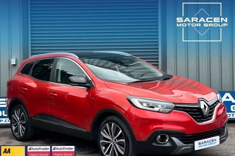 Red Used 2016 Renault Kadjar Signature SUV | £10,495 (Fair price) - Image 1/1