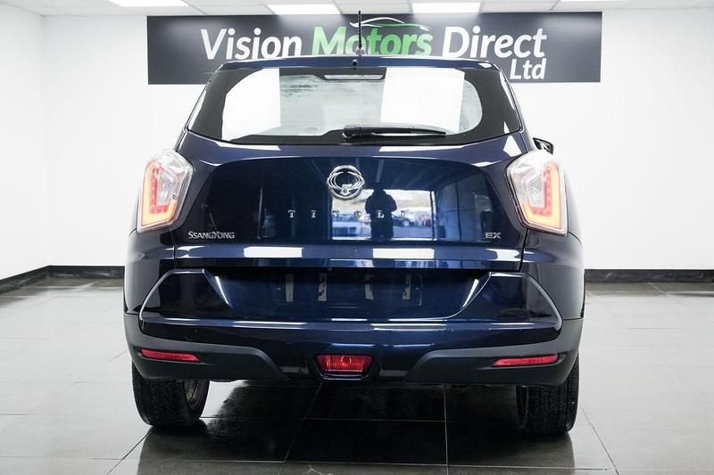Used SsangYong Tivoli 128 HP (94 kW) 2016 Blue SUV