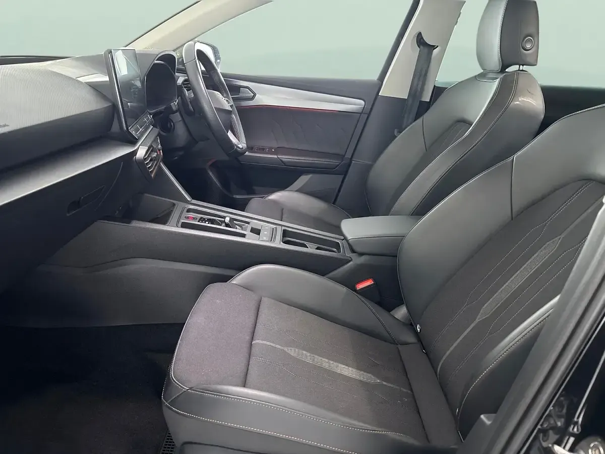 Used Cupra Leon 150 HP (110 kW) 2023 Black Estate