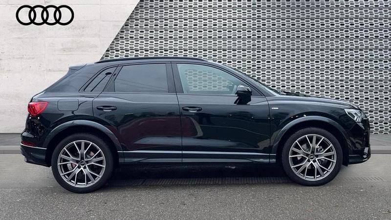 New Audi Q3 Black Edition 150 HP (110 kW) 2025 Black SUV