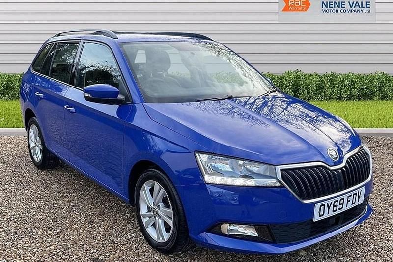 Blue Used 2019 Skoda Fabia SE Estate | £8,300 (Fair price) - Image 1/1