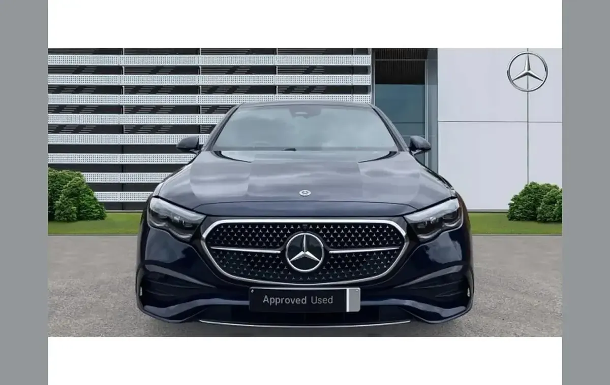 Used Mercedes E200 AMG Line Premium 204 HP (150 kW) 2025 Blue Sedan